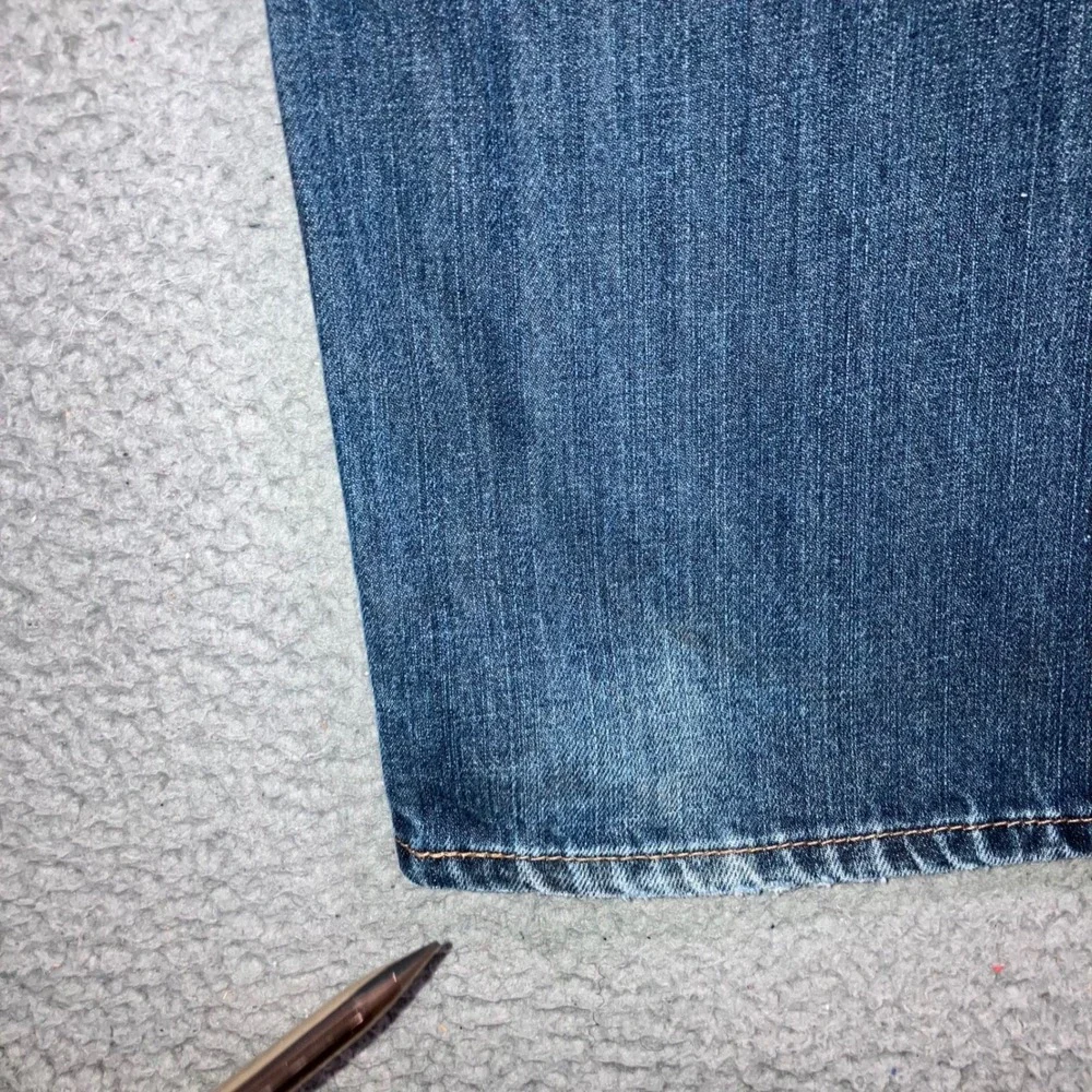 Levis 505 Straight Fit Jeans Mens 38x32 Blue Streetwear Classic Medium Wash